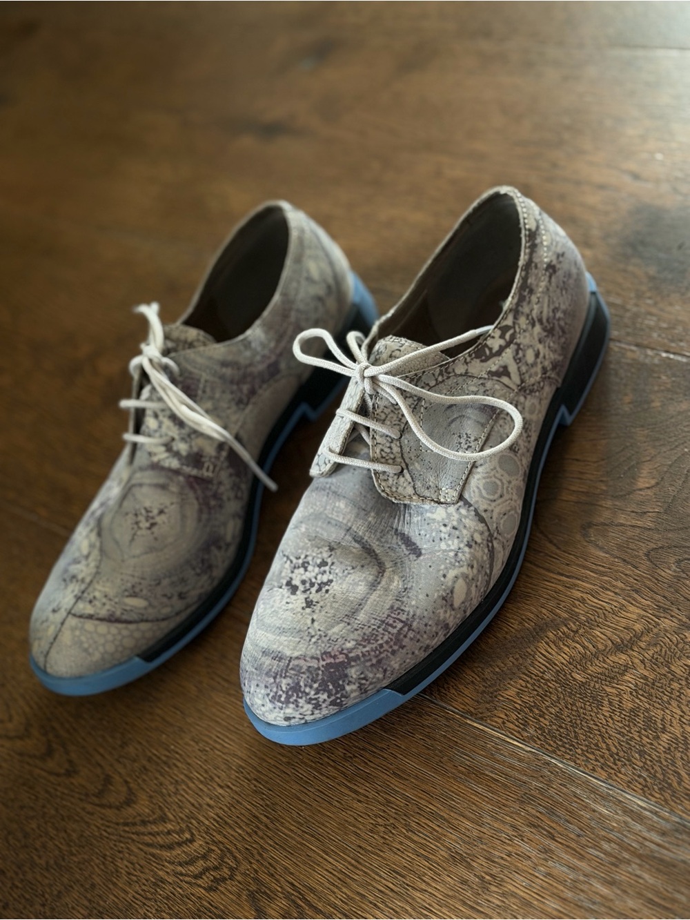 Camper Patterned Lace-Up Dress Shoes in grey and Blue